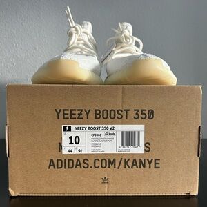 Yeezy Boost 350 V2 Sneakers